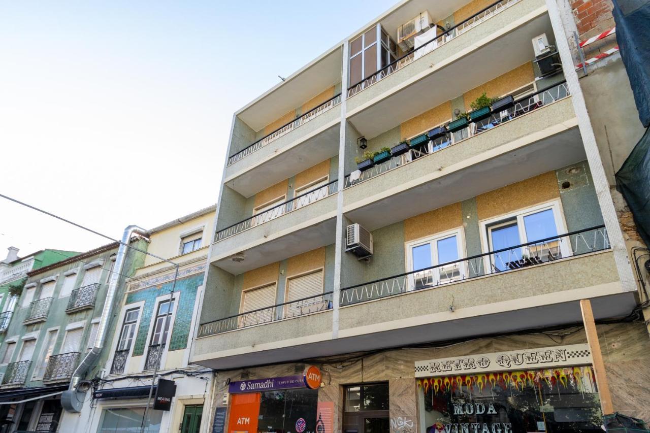 Al D' Cacilhas Studio Almada Exterior photo